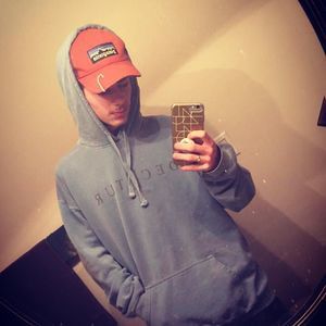 Meet your Posher, Nicholas